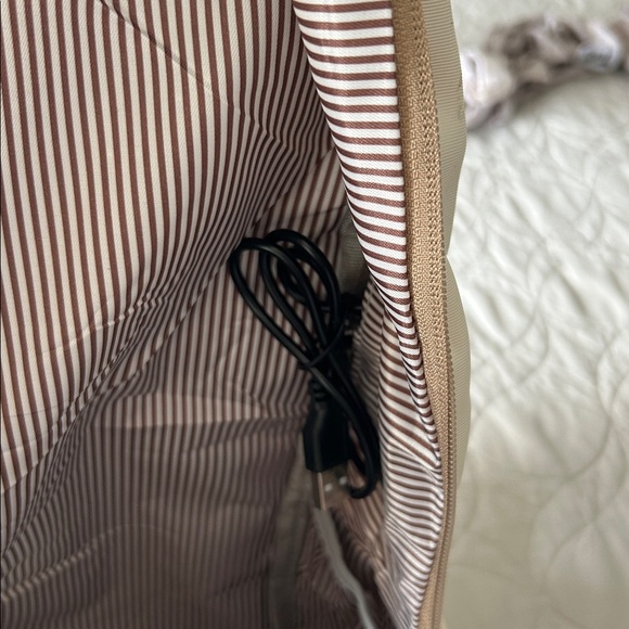 Laptop/work backpack. Multi-compartments. - Picture 4 of 6